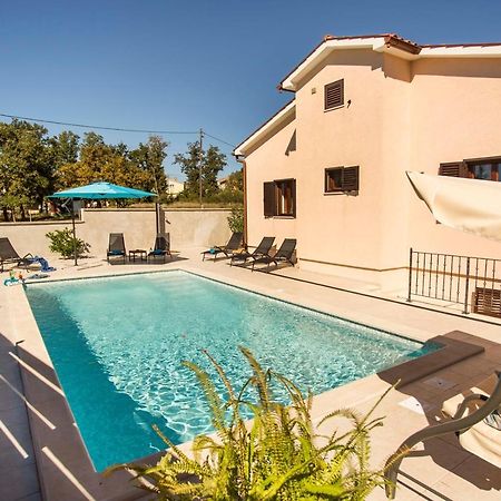 Holiday House Alex روفينج المظهر الخارجي الصورة