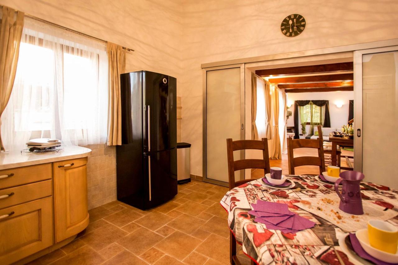 Holiday House Alex روفينج المظهر الخارجي الصورة