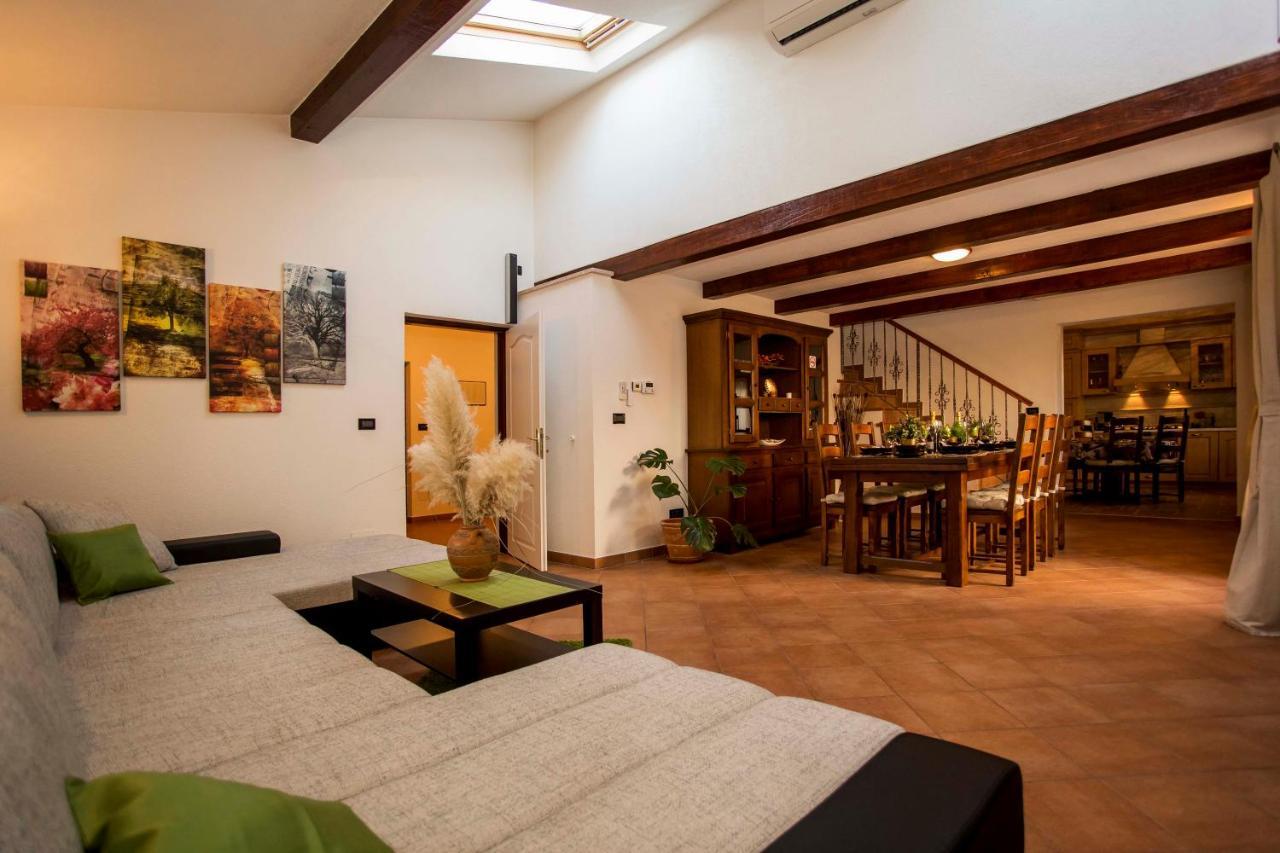Holiday House Alex روفينج المظهر الخارجي الصورة